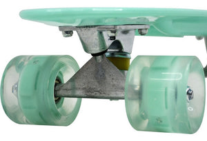Mini Patineta Tipo Penny 21 Pulgadas 55 Cm Color Menta con Luces Led