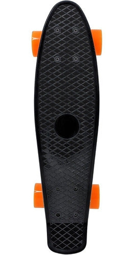 Mini Patineta Tipo Penny 21 Pulgadas 55 Cm Color Negro con Naranja